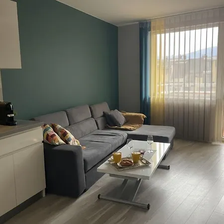 Cozy Apartment-welcome Coffee And Wine Apartmán